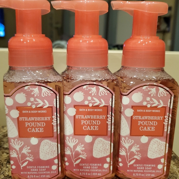 Bath & Body Works Other - BATH AND BODY WORKS STRAWBERRY POUNDCAKE 🍓
